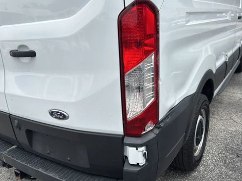 Used 2022 Ford Transit 250 Low Roof RWD image 39