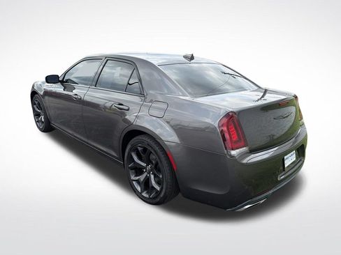 Used 2021 Chrysler 300 S RWD image 10