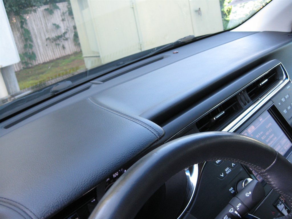 Used 2013 Toyota Avalon Limited FWD image 22