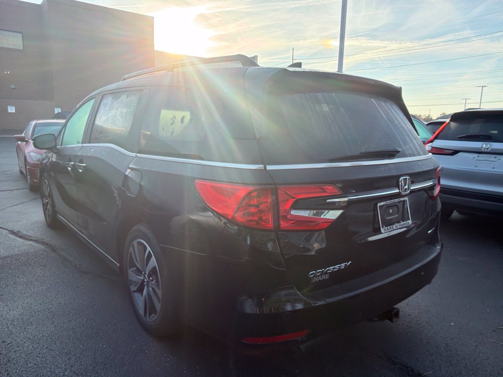 Used 2022 Honda Odyssey Touring image 2
