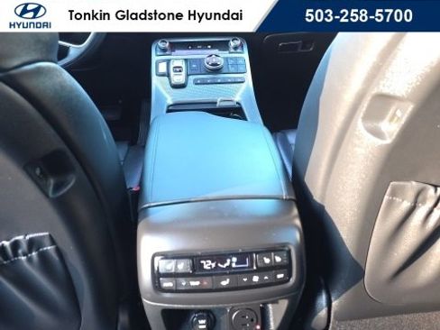 Used 2024 Hyundai Palisade Calligraphy image 32