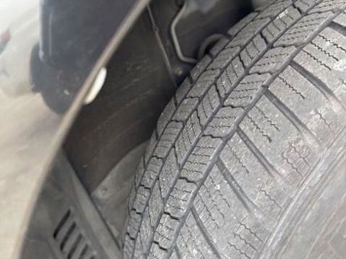 Used 2013 Toyota Highlander SE image 21