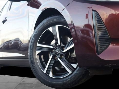 Certified 2024 Nissan Sentra SV image 3