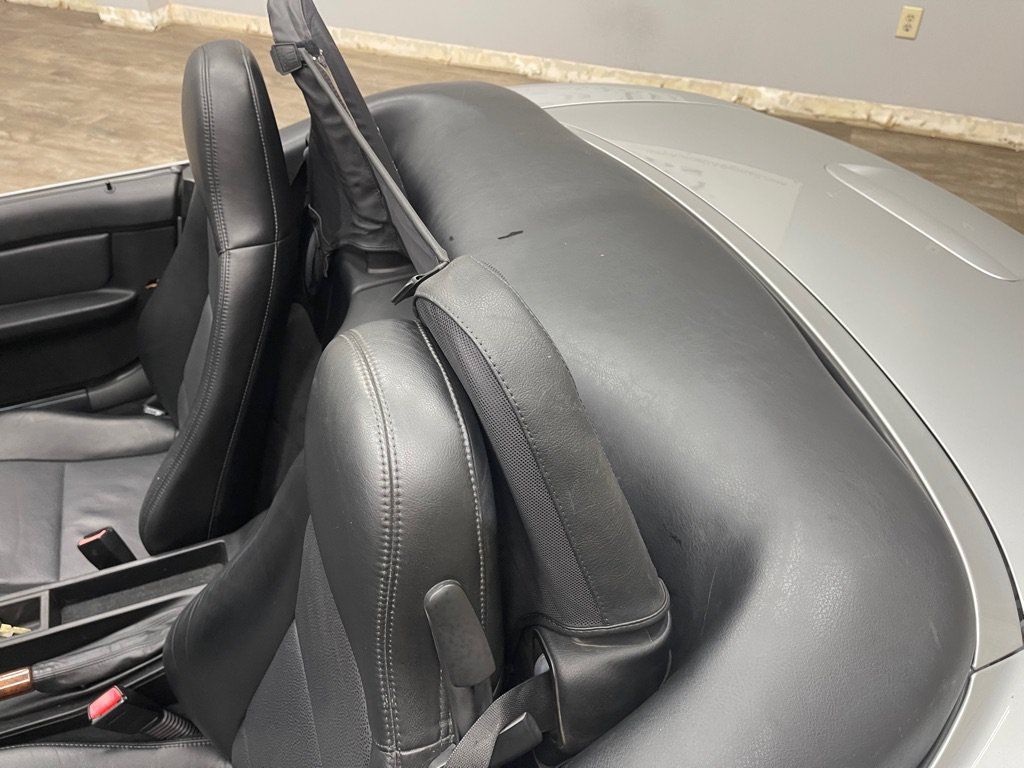 Used 2000 BMW Z3 2.5i RWD image 18