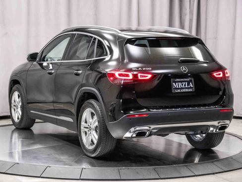Certified 2022 Mercedes-Benz GLA 250 image 2