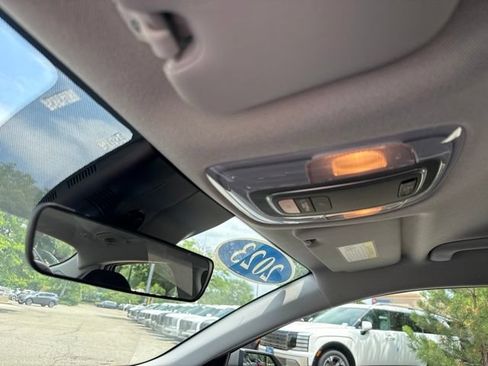 Used 2023 Hyundai Elantra SEL w/ Convenience Package FWD image 40