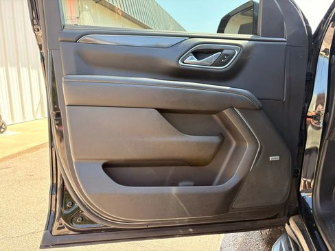 Used 2021 GMC Yukon AT4 w/ Rear Media and Nav Package AWD/4WD image 15