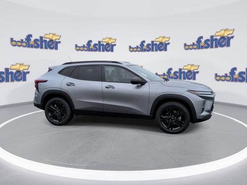 Certified 2025 Chevrolet Trax ACTIV w/ Driver Confidence Package image 9