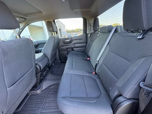 Used 2021 Chevrolet Silverado 1500 LT AWD/4WD image 29