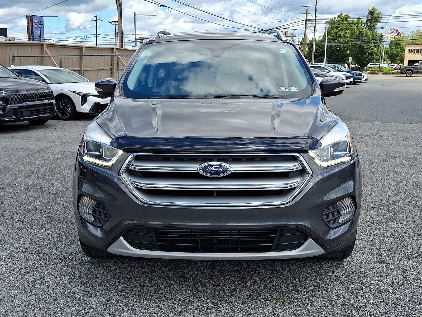 Used 2017 Ford Escape Titanium AWD/4WD image 2