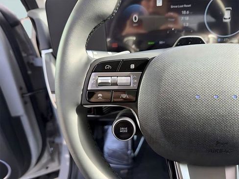 New 2026 Hyundai Ioniq 5 Limited image 16