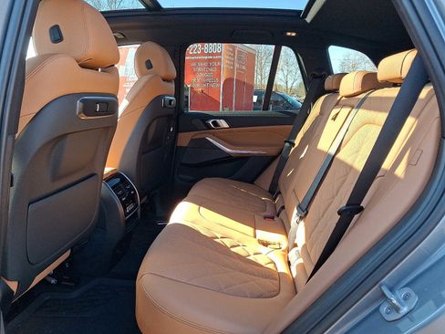 Certified 2025 BMW X5 xDrive40i w/ M Sport Package image 10