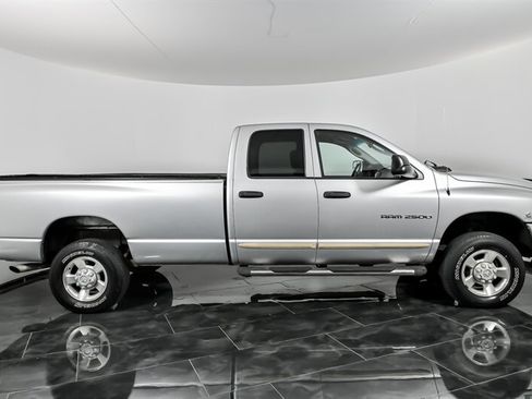 Used 2003 Dodge Ram 2500 Truck SLT image 12