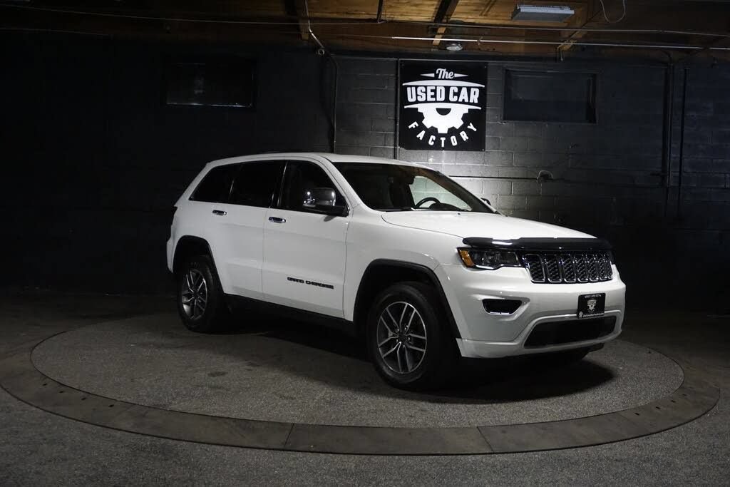 Used 2021 Jeep Grand Cherokee Limited AWD/4WD image 10