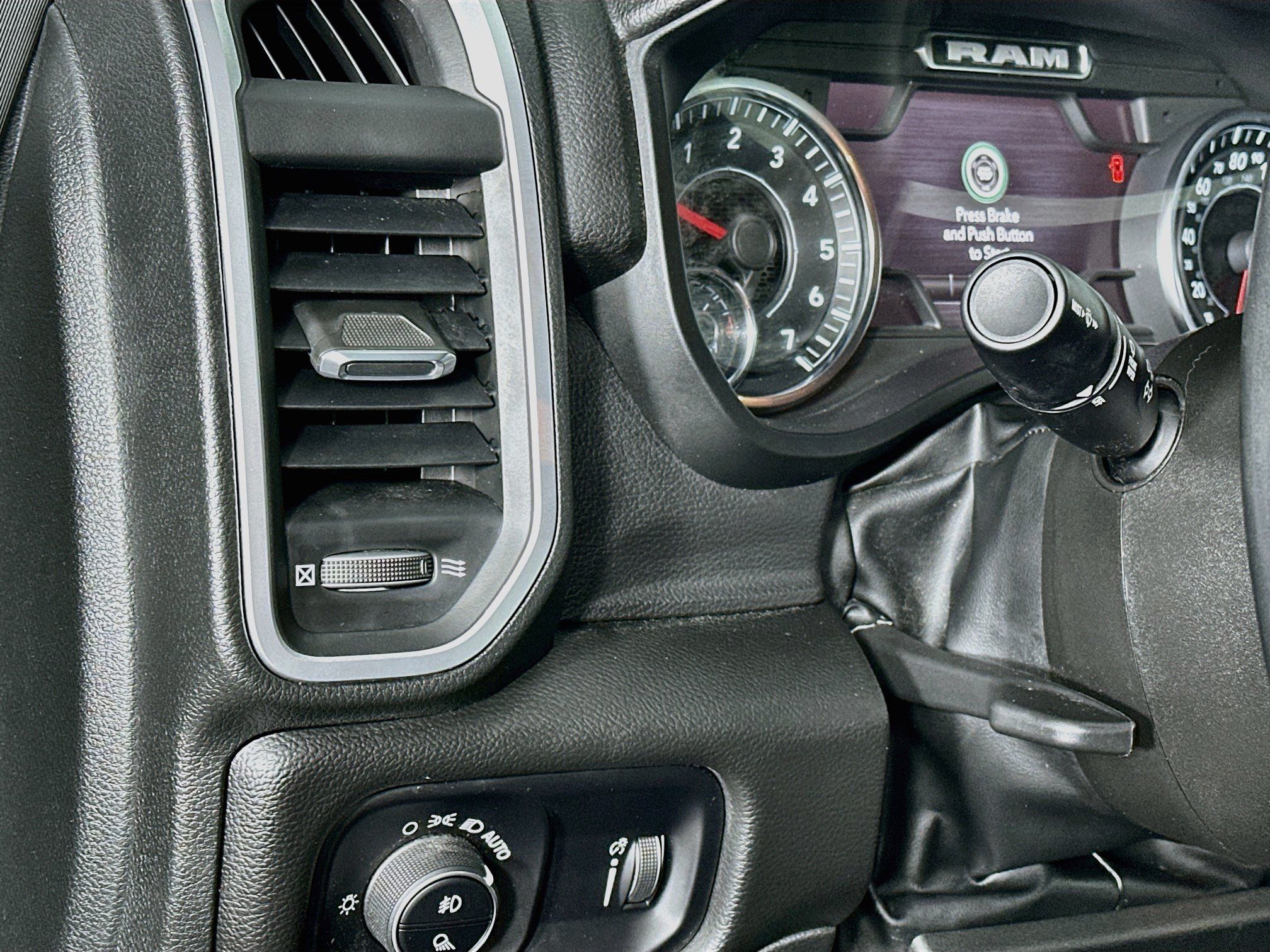 Used 2022 RAM 1500 Big Horn AWD/4WD image 16