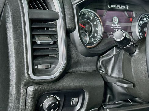 Used 2022 RAM 1500 Big Horn AWD/4WD image 16