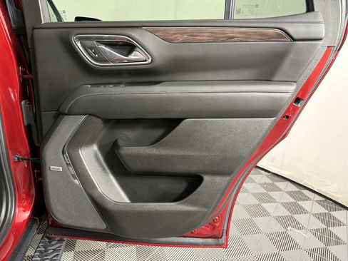 Used 2023 Chevrolet Tahoe Z71 w/ Luxury Package image 30