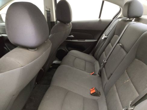 Used 2016 Chevrolet Cruze LT image 18