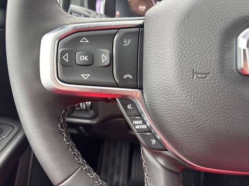 New 2026 RAM 1500 4x4 Crew Cab image 12