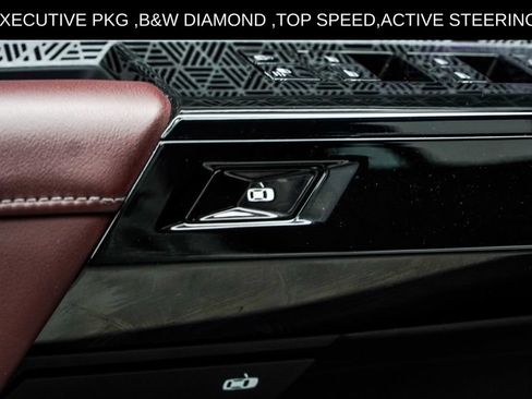 Used 2025 BMW 750e xDrive w/ Executive Package AWD/4WD image 49