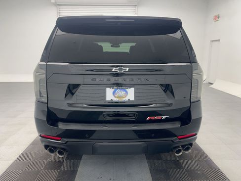 New 2026 Chevrolet Suburban RST image 10
