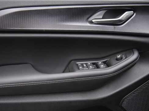 New 2026 Jeep Grand Cherokee L Laredo AWD/4WD image 29