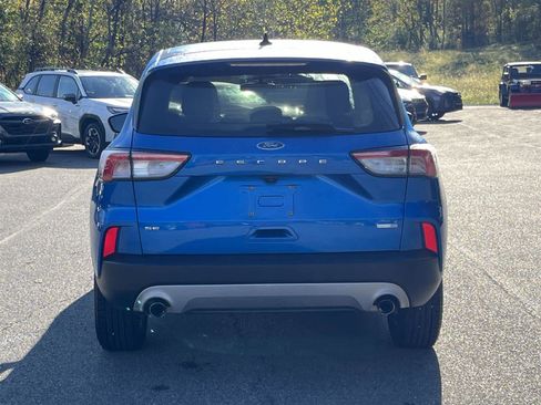 Used 2020 Ford Escape SE image 4