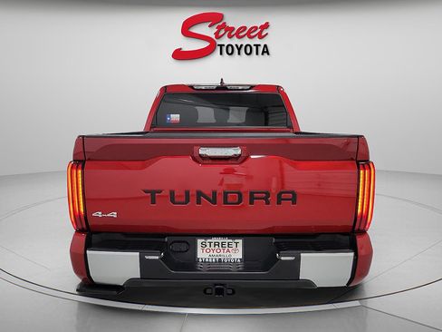 Used 2024 Toyota Tundra Limited w/ Power Package AWD/4WD image 3