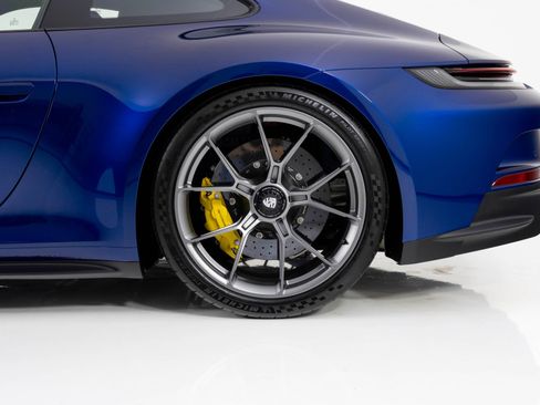 Used 2022 Porsche 911 GT3 image 11