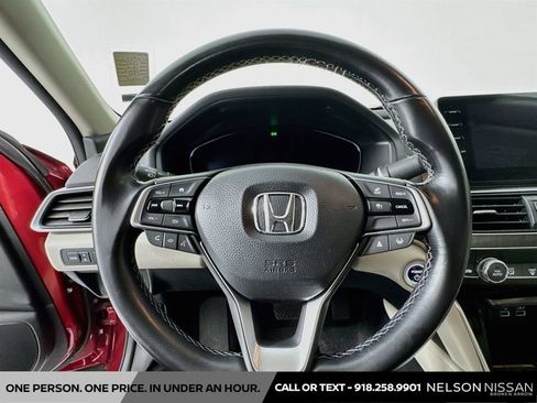 Used 2021 Honda Accord Touring image 11