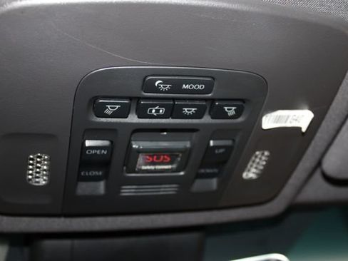 Used 2019 Toyota Avalon Limited w/ All Weather Liner Package FWD image 32
