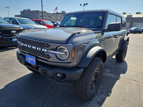 New 2026 Ford Bronco Badlands AWD/4WD image 4