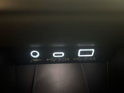 Used 2025 Subaru Outback Touring XT w/ Popular Package #2 image 32