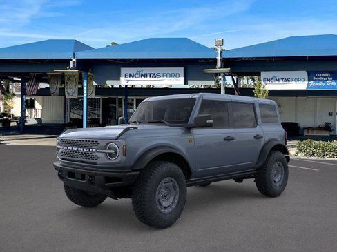 New 2025 Ford Bronco Badlands image 1