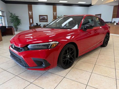 Used 2022 Honda Civic Sport image 3