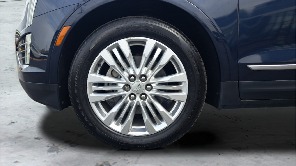 Used 2017 Cadillac XT5 Premium Luxury AWD/4WD image 28
