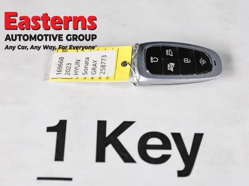 Used 2023 Hyundai Sonata SEL Plus w/ Preferred Accessory Package FWD image 21