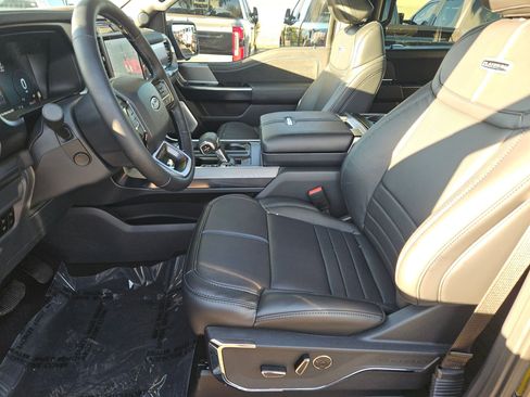 New 2025 Ford F150 Platinum w/ Equipment Group 702A High image 15