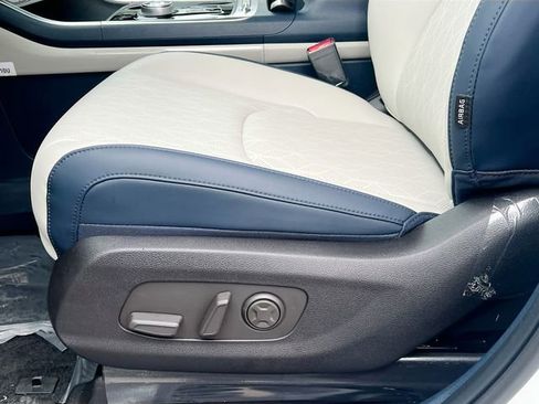 New 2026 Kia Carnival SX image 19