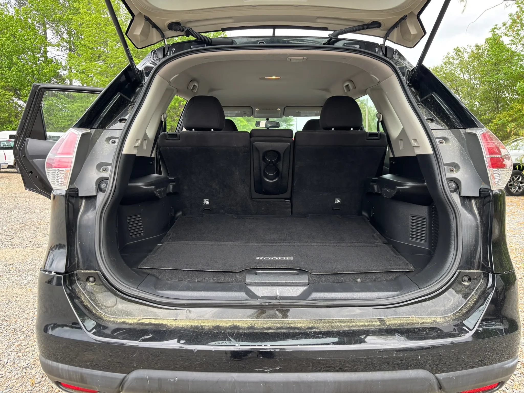Used 2015 Nissan Rogue S FWD image 10