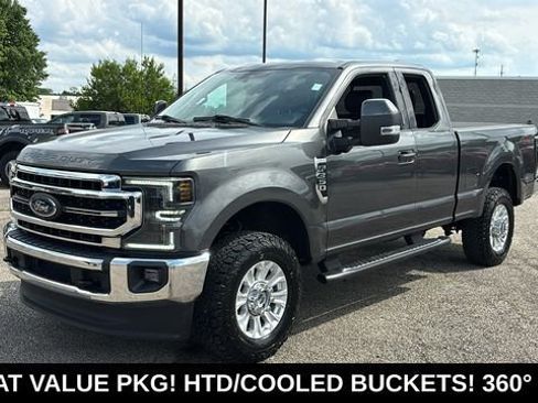 Used 2020 Ford F350 Lariat w/ Lariat Value Package AWD/4WD image 3