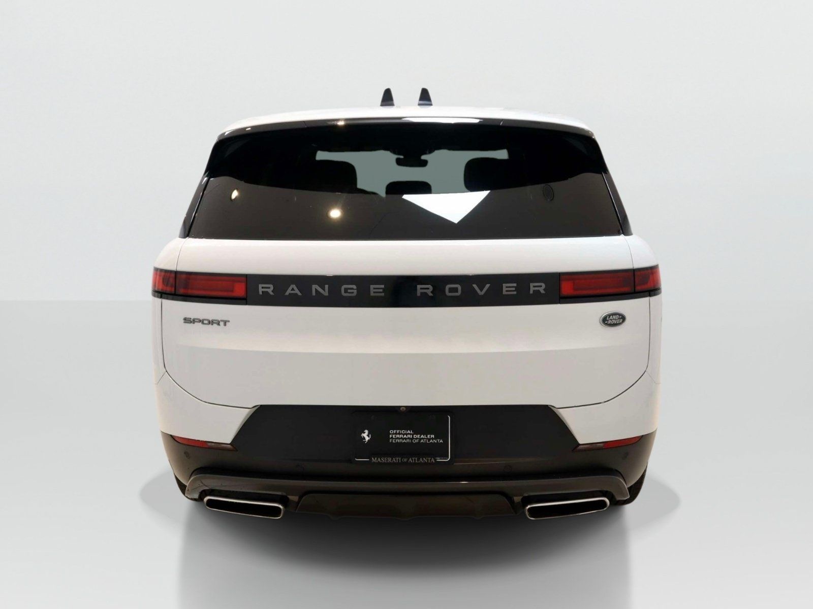 Used 2023 Land Rover Range Rover Sport SE AWD/4WD image 4