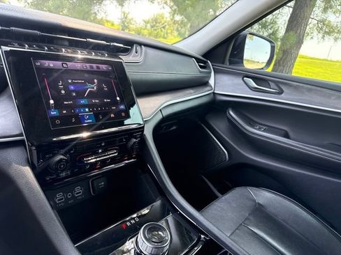 Used 2022 Jeep Grand Cherokee Limited RWD image 45