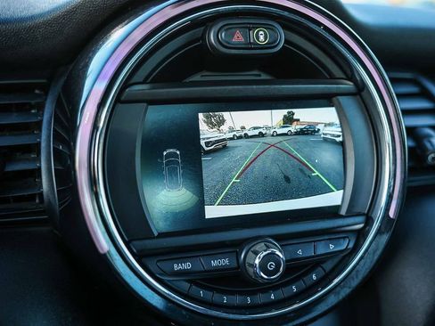 Used 2019 MINI Cooper S image 33