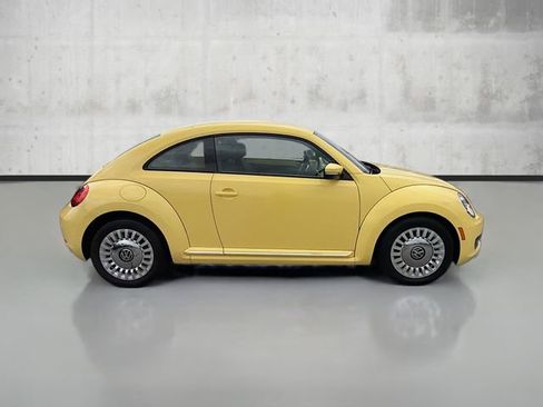 Used 2015 Volkswagen Beetle 1.8T image 4