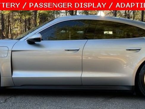 Used 2020 Porsche Taycan 4S image 4