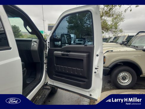 Used 2011 Ford F250 Lariat w/ Camper Pkg AWD/4WD image 16