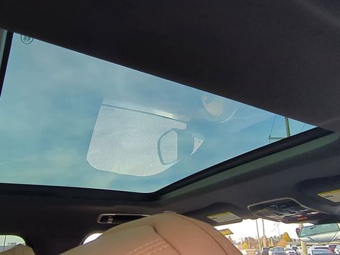 Used 2023 Land Rover Range Rover Sport SE image 21