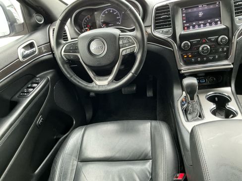 Used 2018 Jeep Grand Cherokee Limited w/ Trailer Tow Group IV AWD/4WD image 11