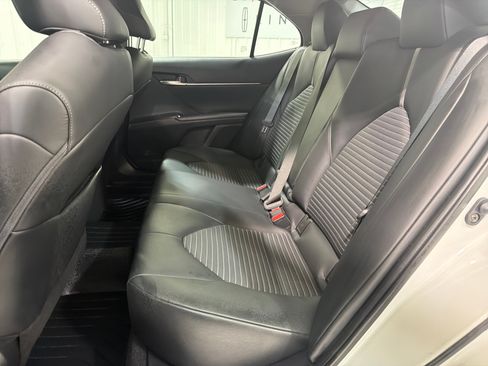 Used 2023 Toyota Camry SE w/ Convenience Package FWD image 10
